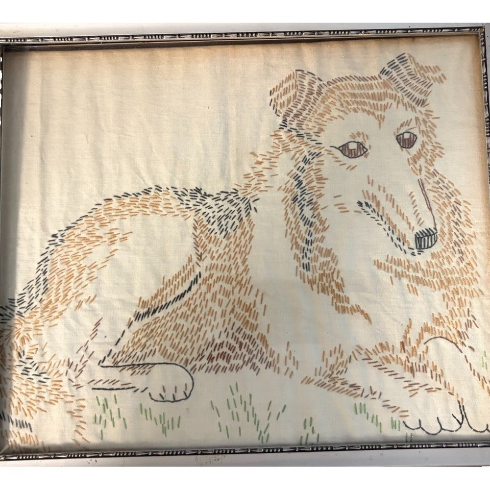 Vintage Hand Embroidered Collie Dog Portrait Framed Textile Art 12x10 Folk Art - Picture 1 of 6